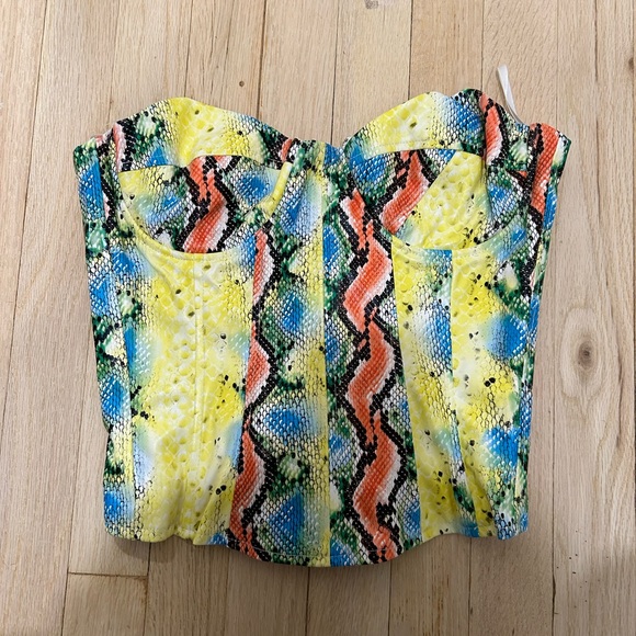 Corset size 6 - Picture 2 of 3